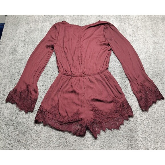 Kendall And Kylie Romper Womens Sz Small Long Sleeve Shorts Lace Hem Flowy - Picture 8 of 15
